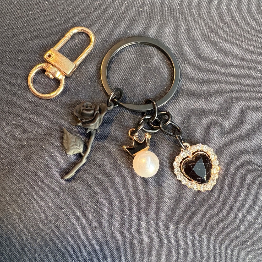 Black and Gold Keychain with Rose and Heart Charm